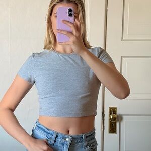 Artizia TNA gray crop top